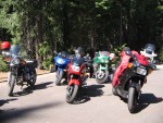 Look, motorcycles!!!